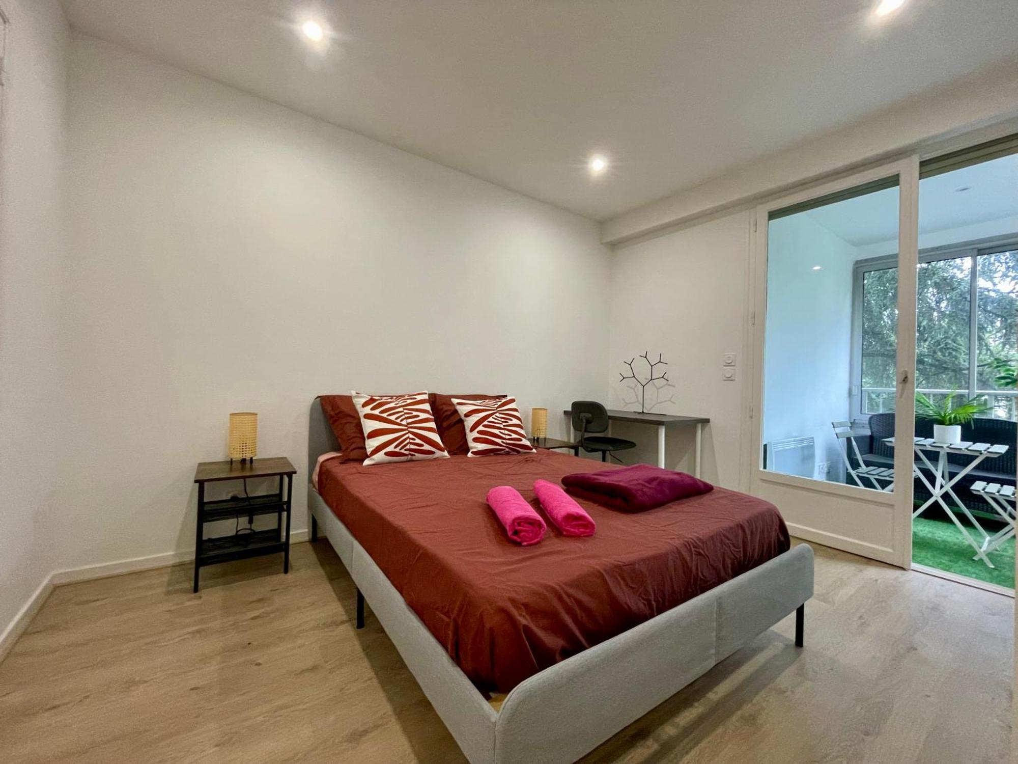 Bngo I Le Spacieux I 3 Chambres, 2 Salles De Bain, Parking Prive Gratuit, 8 Personnes, Vieux Lyon Hypercentre Εξωτερικό φωτογραφία